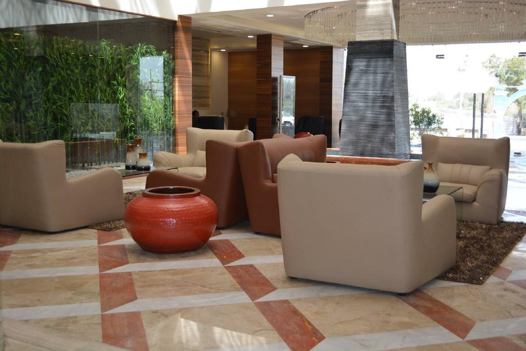 מלון The Fern Residency Mundra מראה חיצוני תמונה