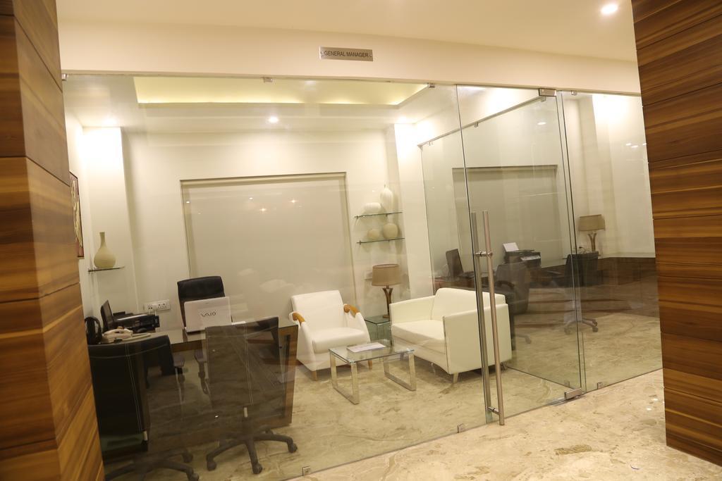 מלון The Fern Residency Mundra מראה חיצוני תמונה