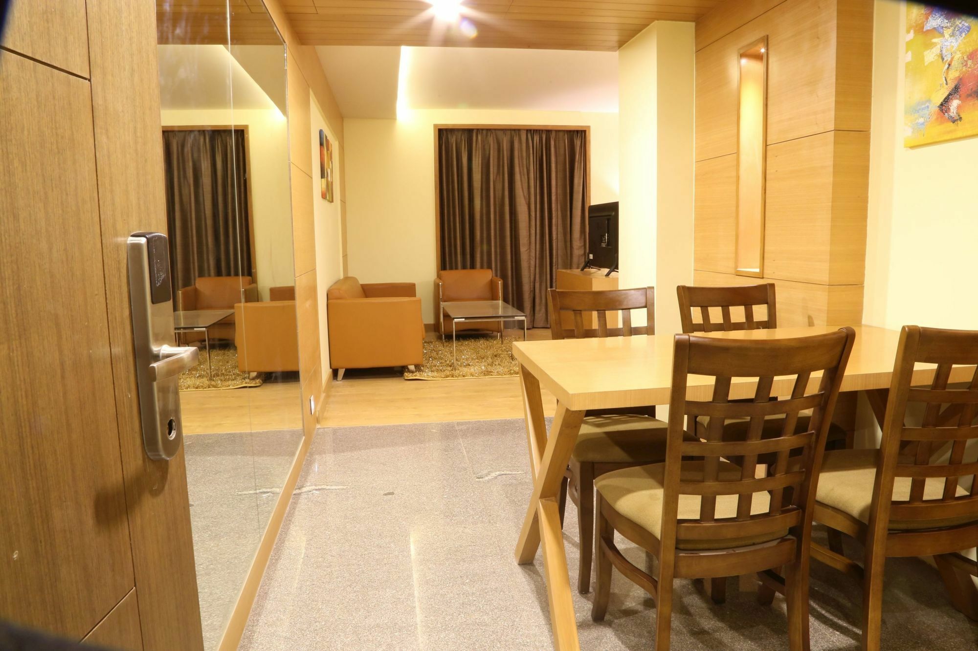 מלון The Fern Residency Mundra מראה חיצוני תמונה